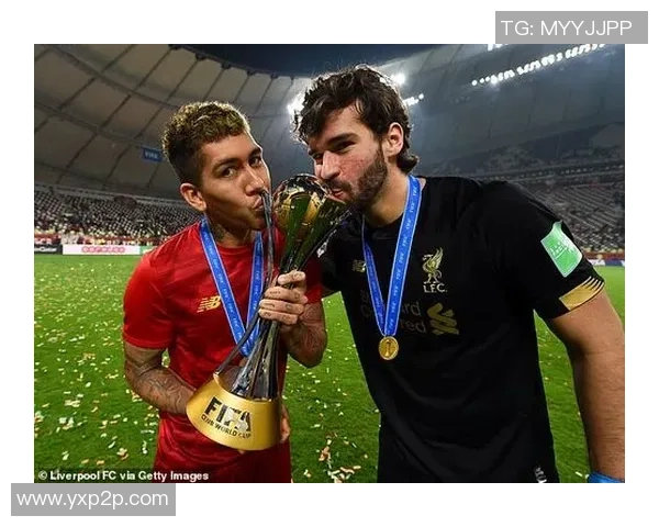 利物浦主场迎战马拉加期待精彩对决双方球员全力以赴争取胜利